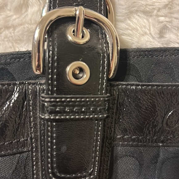 Coach Bag - Picture 2 of 4